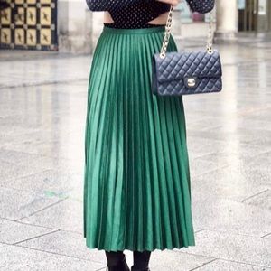 Zara Emerald Green Pleated Midi Skirt